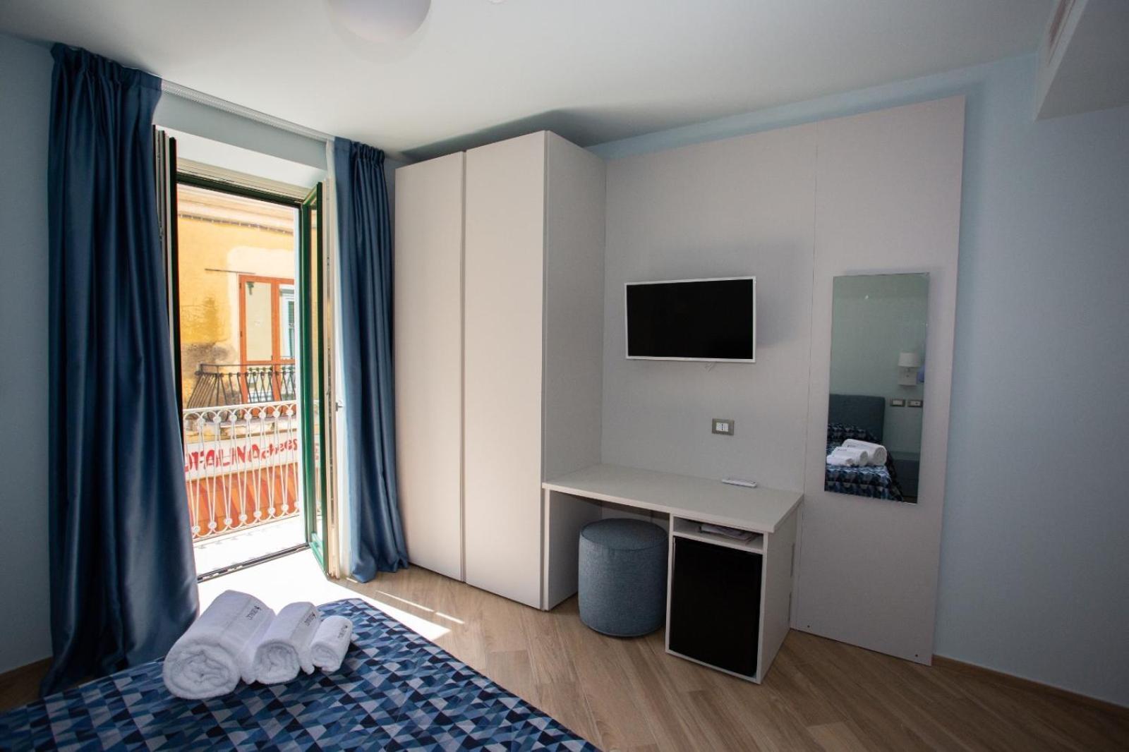Odissea Residence E Rooms サンタ・マリア・ディ・カステッラバーテ エクステリア 写真